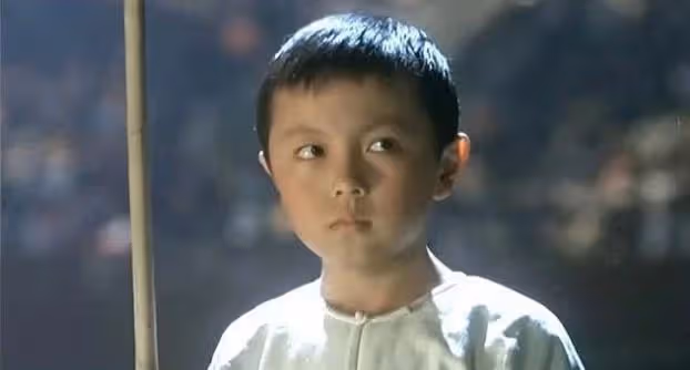 李連杰御用兒子!10歲出道「合作大咖」無數 卻因周潤發「一句話退圈」如今難回巔峰