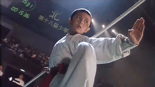 李連杰御用兒子!10歲出道「合作大咖」無數 卻因周潤發「一句話退圈」如今難回巔峰