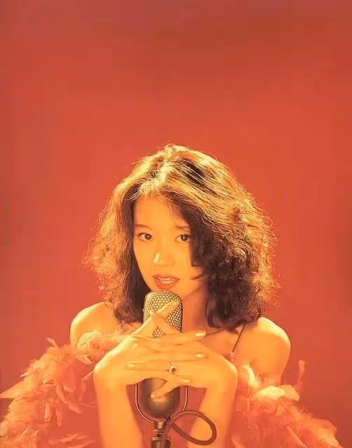 日本元朝歌姬,中森明菜宣布復出!57歲近照曝光,笑容燦爛氣色佳