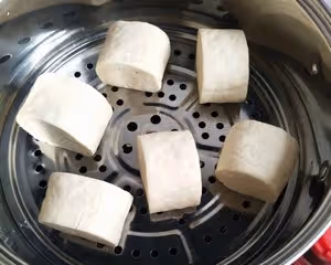 超級鬆軟的刀切饅頭（消耗低筋麵粉）