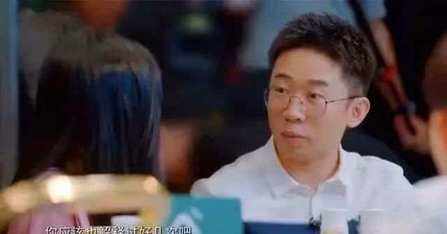 打假「四千年美女」鞠婧禕,從身高到三圍,沒有一樣是真材實料的,網友:看著真尷尬