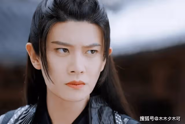 拍《周生如故》前任嘉倫就接下長意,周生辰和長意差別咋就那麼大_小南_角色_觀眾