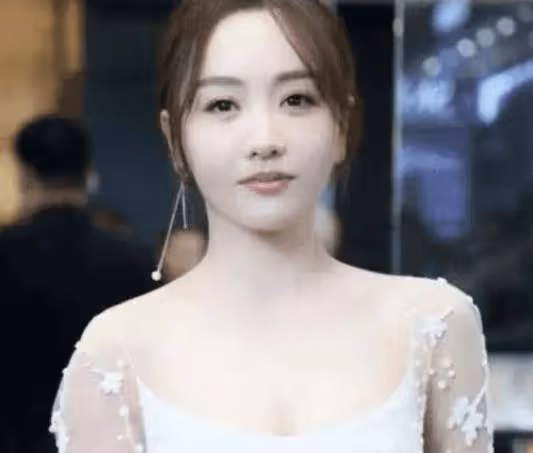 她被稱「最懶」明星,一休息就是半年,卻沒人敢說她耍大牌