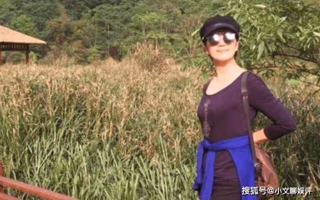 她們都是演《渴望》成名，如今一個成母親專業戶，一個隱退被遺忘