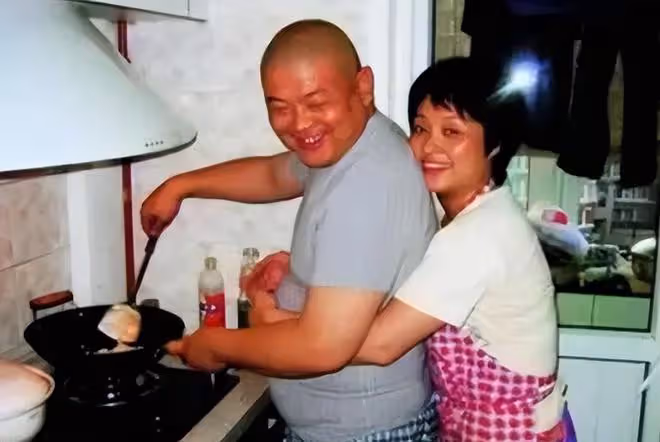 傅彪去世17年了,他的妻子張秋芳,竟然成了身家上億的富婆