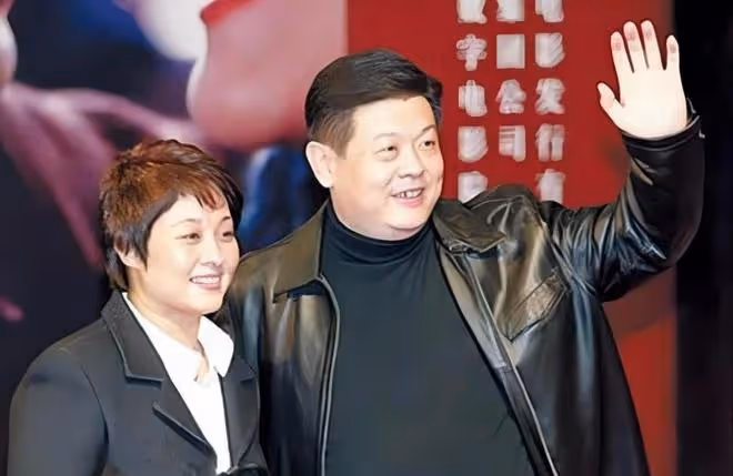 傅彪去世17年了,他的妻子張秋芳,竟然成了身家上億的富婆