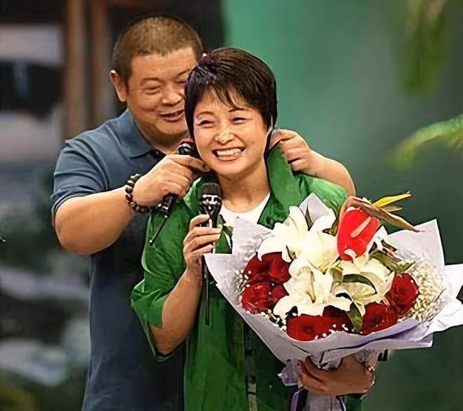 傅彪去世17年了,他的妻子張秋芳,竟然成了身家上億的富婆