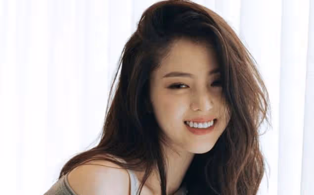 家貧出道卻拿頂級資源,後與宋仲基離婚鬧掰,男方推倒百億婚房