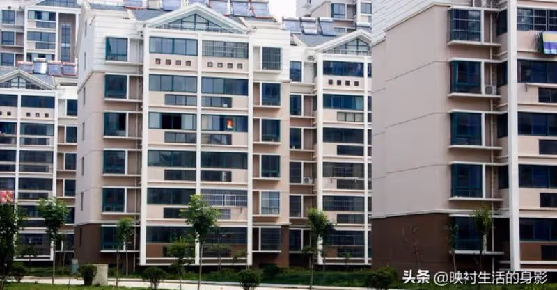 姐姐給女兒買了一套房子後，因拒絕幫助弟弟還債，竟遭到父母起訴