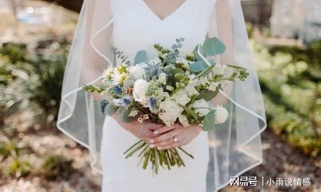 妻子提出離婚，患病丈夫苦苦哀求，妻子：錢都給你，我只要離婚