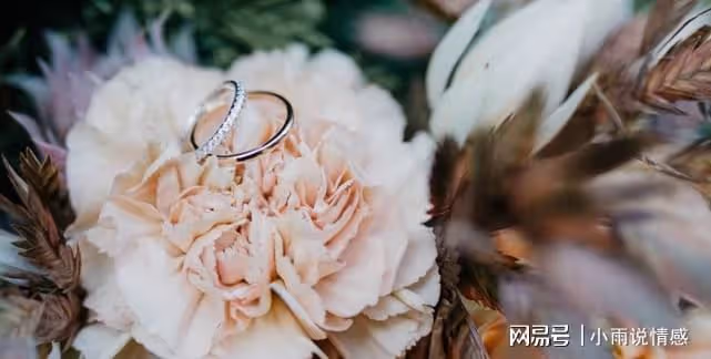 妻子提出離婚，患病丈夫苦苦哀求，妻子：錢都給你，我只要離婚