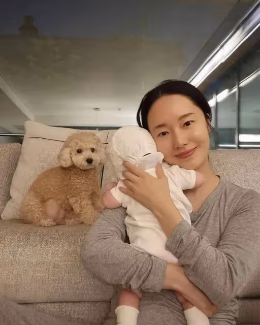 韓影后女星坦言懷孕時陷入抑鬱，產後公開亮相3個月暴瘦14kg
