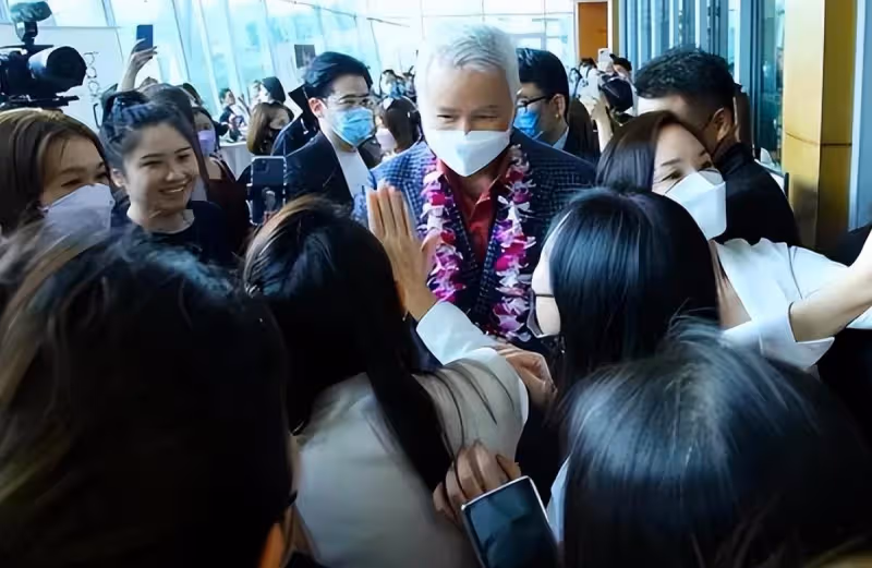 張庭夫婦滿血復活，把公司遷往馬來西亞，揚言要帶大家一年掙13億