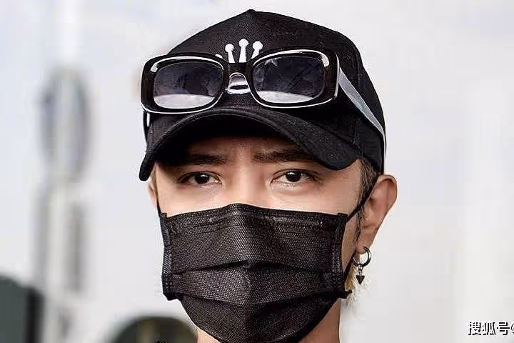 羅志祥時隔2年現身北京，安慰粉絲先不要哭，承諾會經常回來