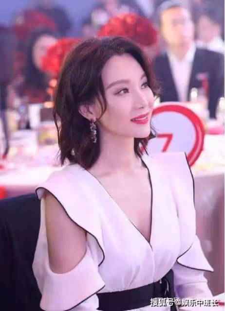 18年前的陳數與現今的陳數對比，網友：娛樂圈整容最成功的女明星