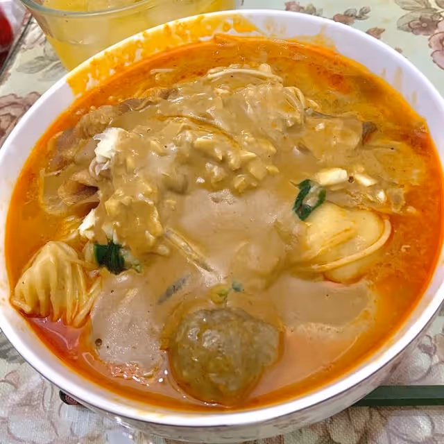 吃完舔碗底的！東北老式黏糊麻辣燙！不好吃來打我！