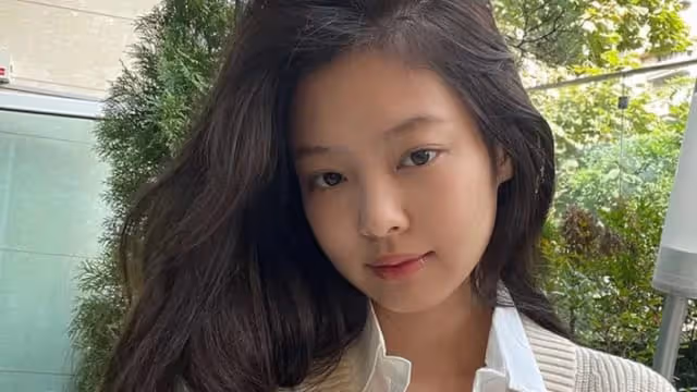與V戀情曝光壓力大？BLACKPINK Jennie疑在機場恐慌症發作