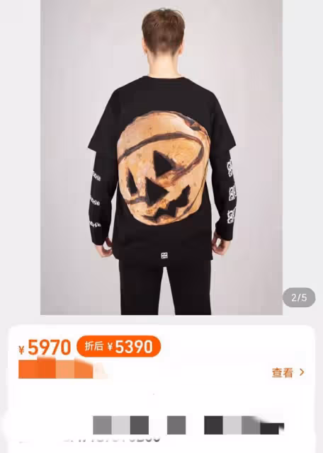 黃曉明帶娃被偶遇!肩扛小海綿逛環球影城,小海綿探頭探腦太可愛