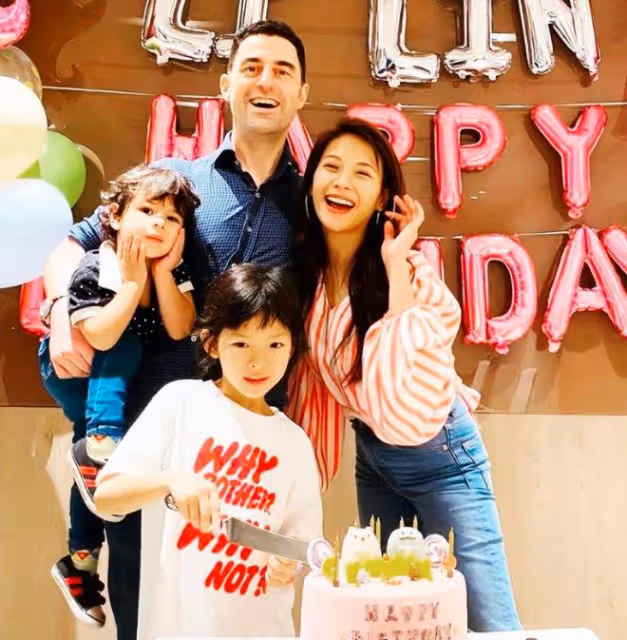 43歲台女星舉家移居英國!坦言為育兒搬家,困難重重堅持咬牙面對