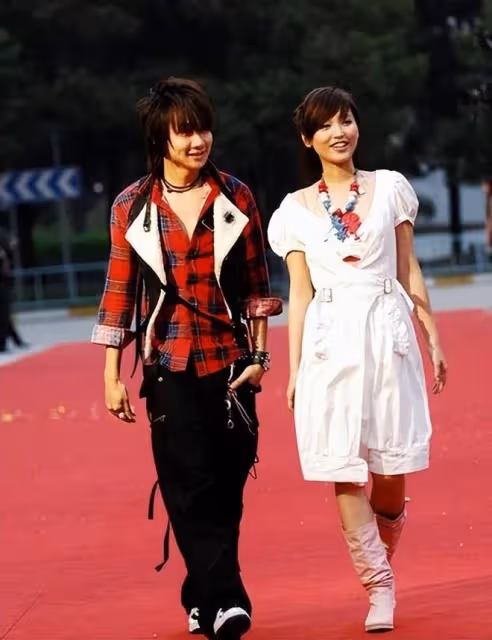「緋聞女王」金莎的混亂情史,和她背後5個男人