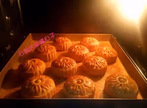 紫薯蛋黃月餅
