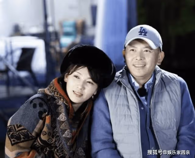她不顧家人反對，嫁給剛出獄的黃海波並生下孩子，如今過得怎樣？