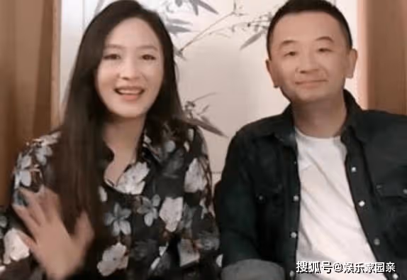 她不顧家人反對，嫁給剛出獄的黃海波並生下孩子，如今過得怎樣？