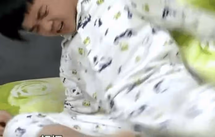 變形計:最「娘炮」富二代,聽到他起床的第一句話,女生都比不過!