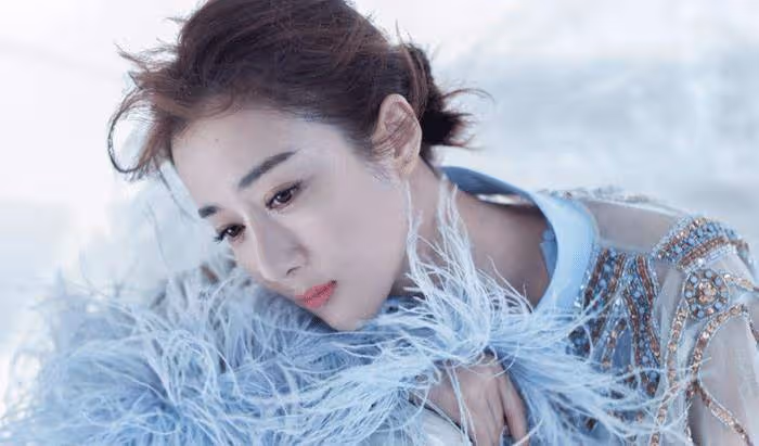 她是張國立看上的女人，馮紹峰被迷得昏頭轉向，如今變成這樣