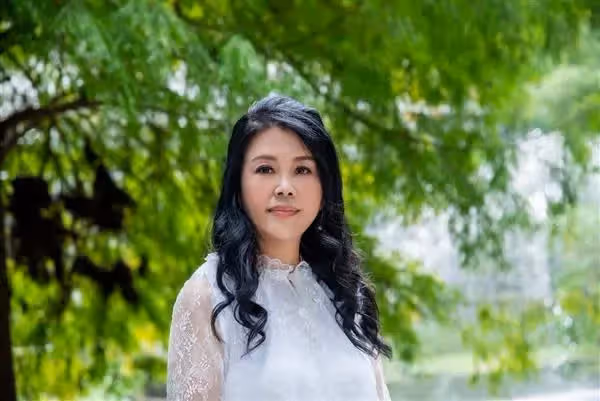 台語歌手罹癌「一度因開刀失聲」宛如被判無期徒刑 謝恩師教誨「攜手丈夫圓夢」重生近況曝光
