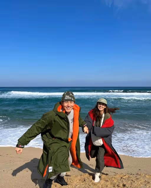 婚後五年懷孕晉升父母!戀愛百天閃婚的韓流演員夫婦傳來喜訊