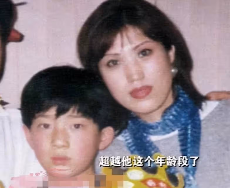 3千萬豪宅報恩！出生28天被拋棄「奶奶撿破爛養他」　爆紅後父母相認「他做出選擇」網淚：學會了善良