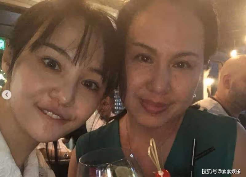 張恆的兩個孩子現身，兩個寶貝長大了，女方帶著一起慶祝生日