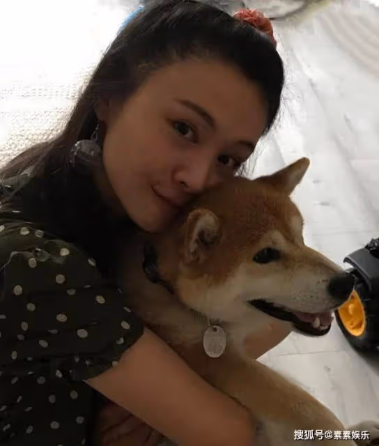 張恆的兩個孩子現身，兩個寶貝長大了，女方帶著一起慶祝生日