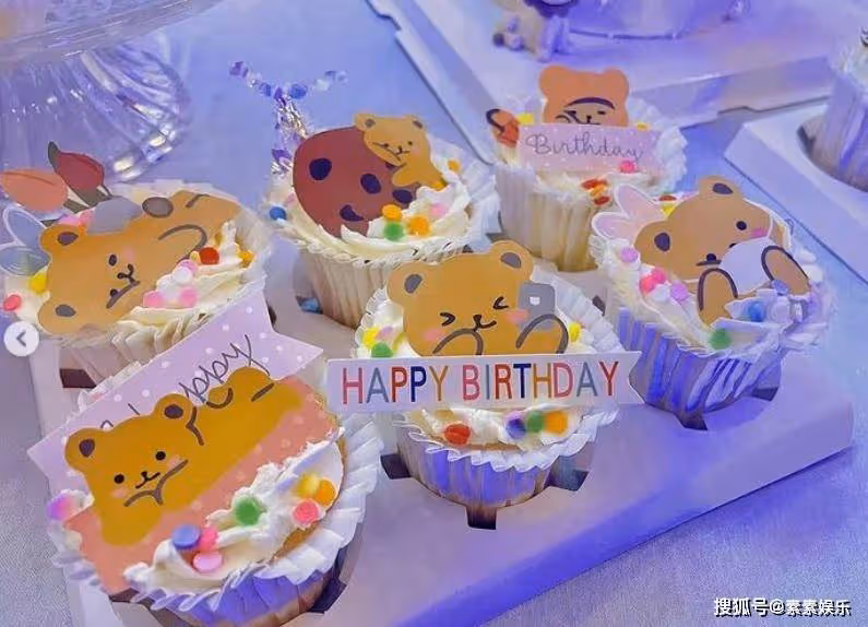 張恆的兩個孩子現身，兩個寶貝長大了，女方帶著一起慶祝生日