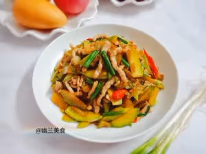 嫩南瓜炒肉絲