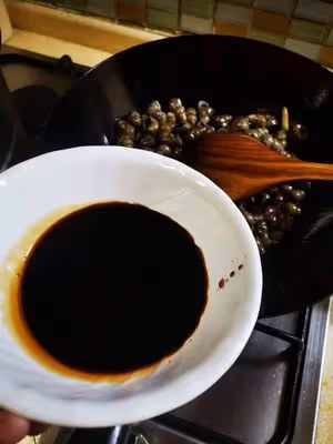 爆炒五分鐘，歡樂一小時的大排檔香辣螺絲