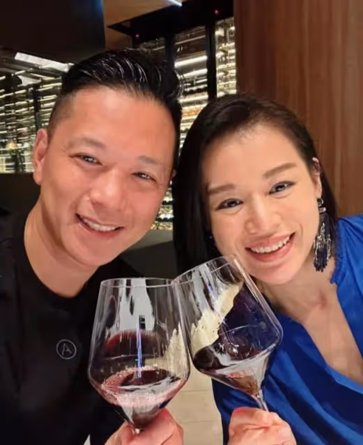 胡杏兒曬一家五口出遊照 富豪老公背著嬰兒背帶
