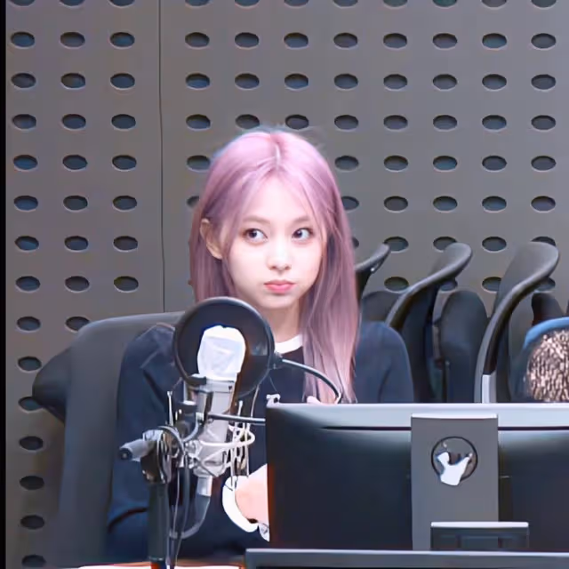 Twice志效回歸,九兔歸位,MCD打歌首舞台