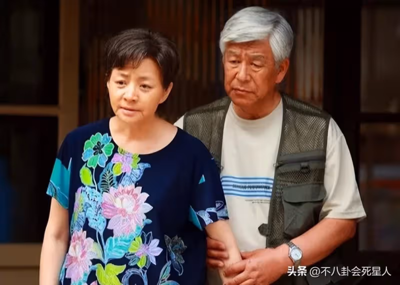 獨居養老院!前半生他們「風光無限」 晚年兒女不孝「錢財散盡」過得不如普通人
