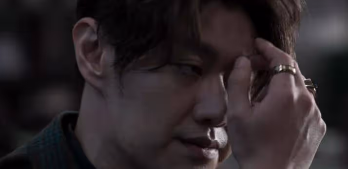 看了《罰罪》衝著黃景瑜,趙尋得到了足夠的關注,他野蠻的演技實在是太瘋狂了