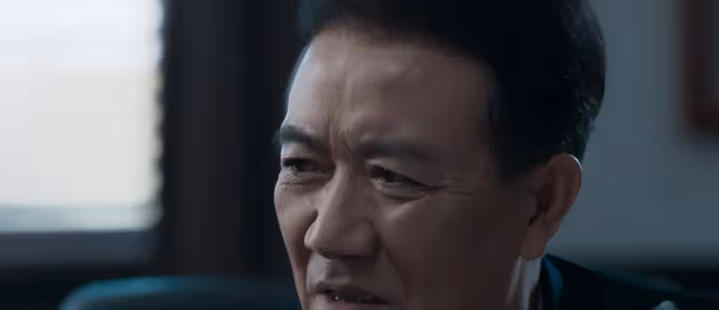 看了《罰罪》衝著黃景瑜,趙尋得到了足夠的關注,他野蠻的演技實在是太瘋狂了