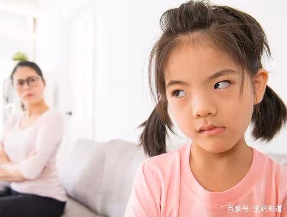 19歲女孩苦戀劉亦菲,名字「改一樣」,花百萬整容4年卻成這模樣