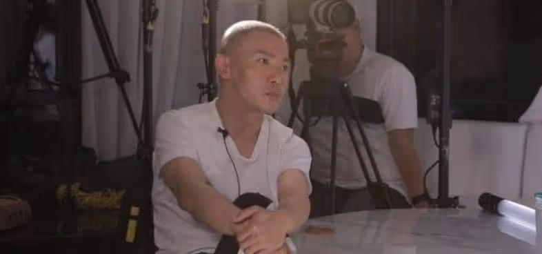 從小看著丈夫的戲長大，27歲如願嫁給心中偶像，真是人生贏家