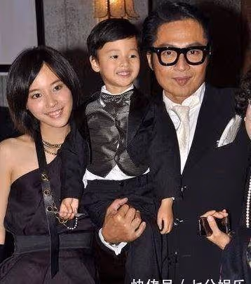 24歲奉子成婚嫁影帝,34歲遭老公拋妻棄子,今拍戲成這般