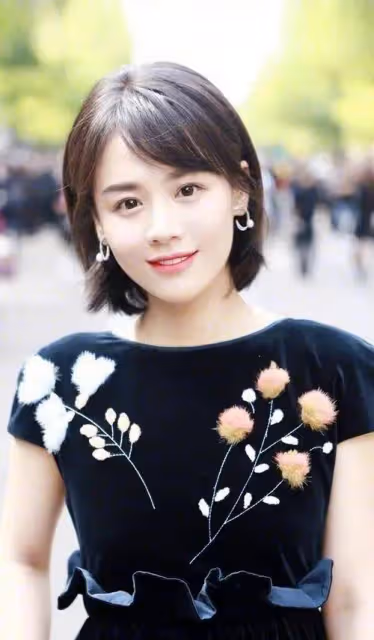 英國網友遇到馬思純張哲軒同心鎖，真的要上鎖了嗎？
