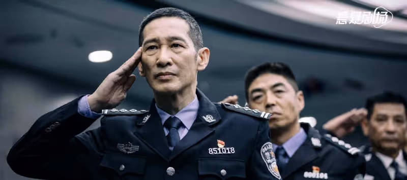看電視劇《冰雨火》，劇情燒腦狼人殺，誰是臥底？