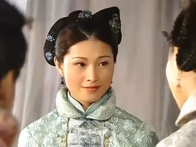胡諾言罕曬3名子女近照,全部都是高顏值,12歲長女太像媽媽陳琪