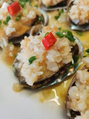 蒜蓉蒸小鮑魚