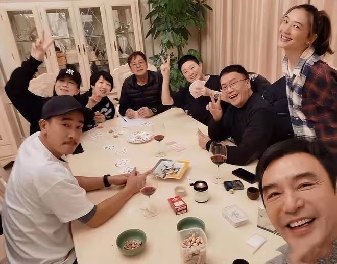 8位來內地養老的老港星:有人吃軟飯,有人沒工作,有人住農村